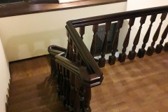 Scări din lemn şi metalice