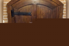 Uşi cramă (pivniţă)