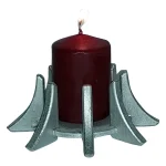 Suport decorativ 8 braţe Star, realizat manual din lemn ușor. Design modern, ideal pentru un decor elegant și un ambient cald.